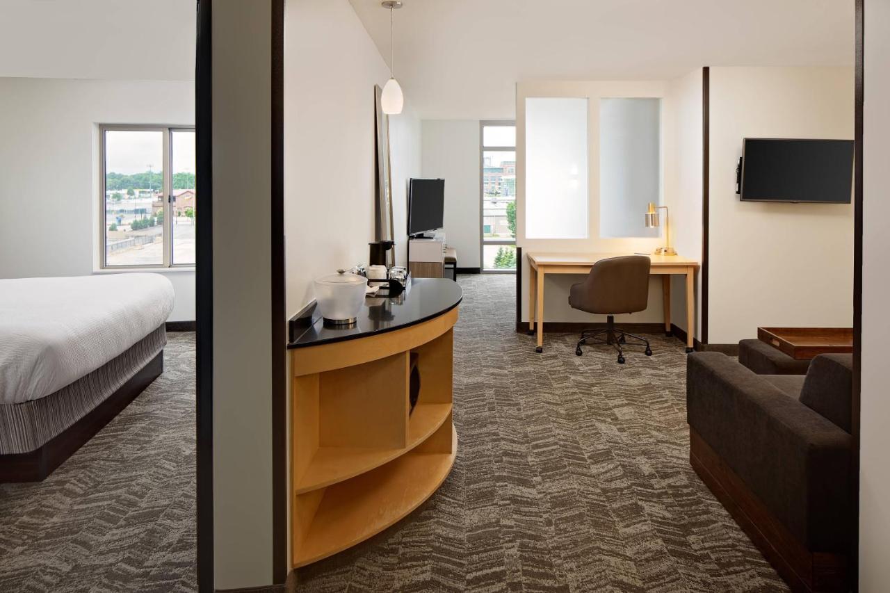 Springhill Suites By Marriott גרין ביי מראה חיצוני תמונה